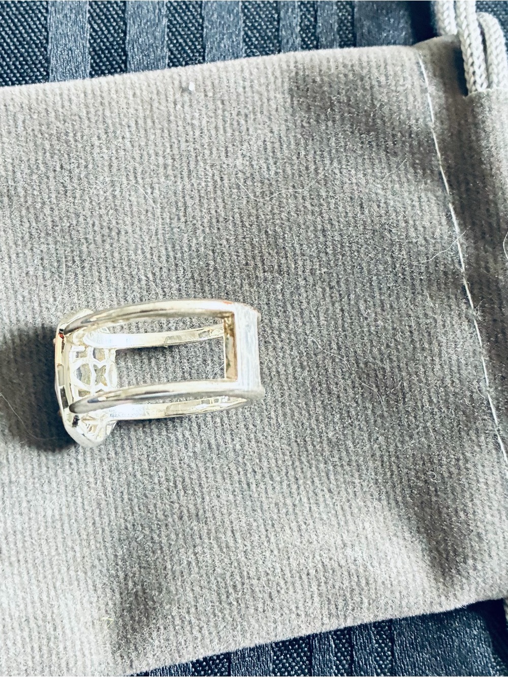 Kendra Scott- Sterling Silver Oval Chalcedony Double-Band Ring - Light Lavender - Picture 3 of 4